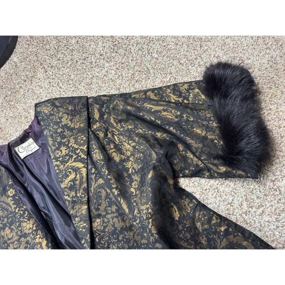 VINTAGE Gold & Black Brocade CLARALURA CALIFORNIA, FUR TRIMMED jacket - Picture 14 of 16